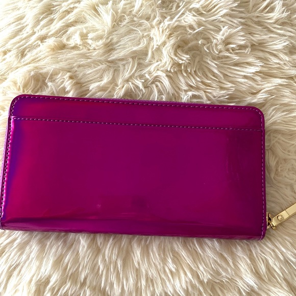 Kate Spade chrome wallet - Picture 2 of 3